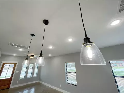125 W Sears St, Denison, TX 75021 photo 10