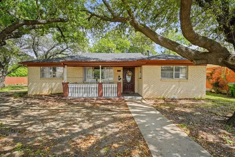 801 Odie Dr, White Settlement, TX 76108