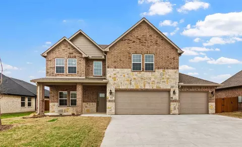 905 Eva Ln, Greenville, TX 75402