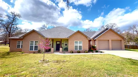 6885 Redbud Ct, Athens, TX 75751