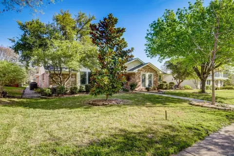 1805 Lake Shore Ln, Plano, TX 75023