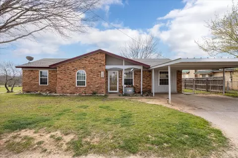 1102 W Conner St, Eastland, TX 76448