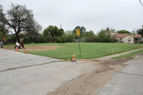 2707 Swanson St, Dallas, TX 75210