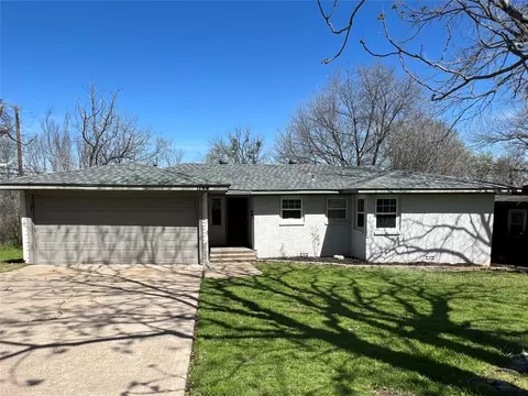 1744 Hillside Dr, River Oaks, TX 76114