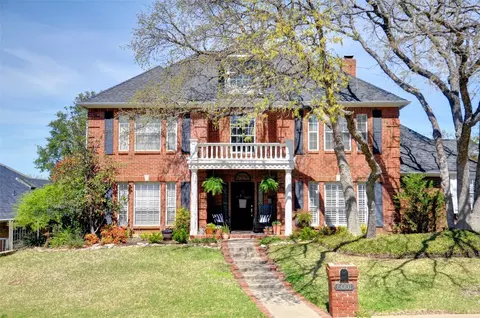 6001 Honeytree Dr, Arlington, TX 76016