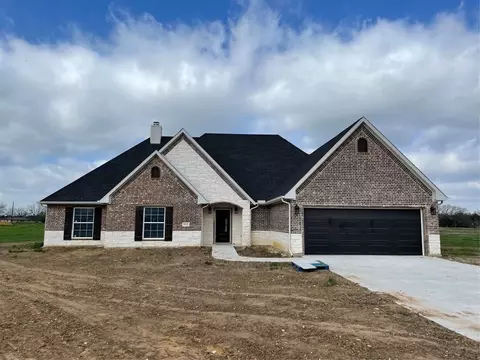 9741 Dripping Springs Rd, Denison, TX 75021