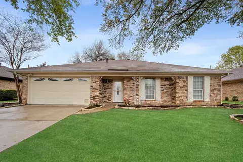 2316 Westpark Way Cir, Euless, TX 76040