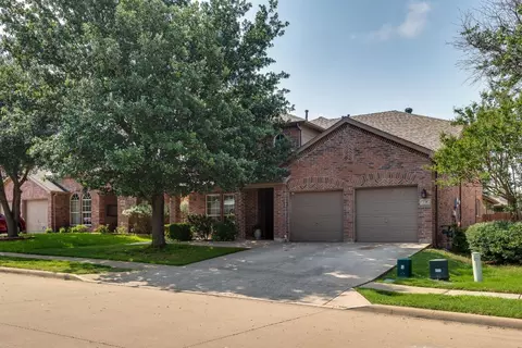 1720 Flamingo Dr, Little Elm, TX 75068
