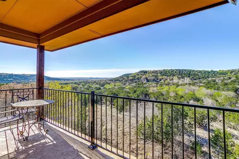 8720 Fullerton Cir, Cleburne, TX 76033