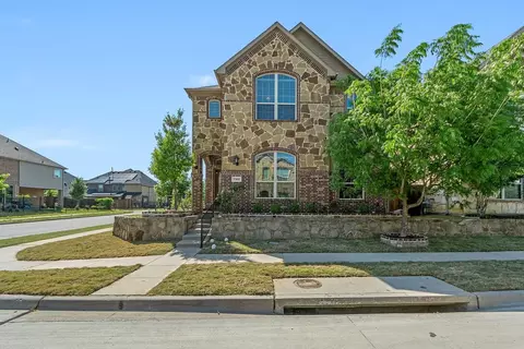7103 Isle Royal Ln, Irving, TX 75063