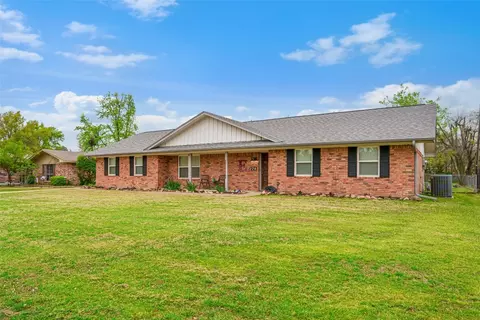 228 Azalea Dr, Sulphur Springs, TX 75482