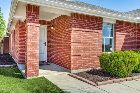 1401 Water Lily Dr, Little Elm, TX 75068