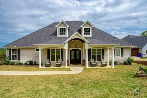 11066 Skyline Dr, Brownsboro, TX 75756