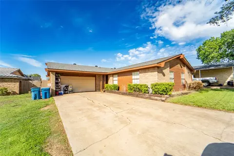 2406 Sha Ln, Breckenridge, TX 76424