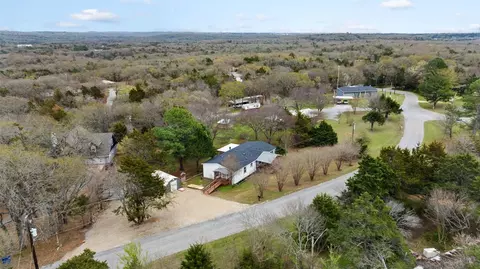 216 Mill Creek Meadow Rd, Pottsboro, TX 75076