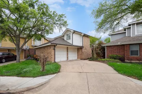 9432 Penny Ln, Irving, TX 75063