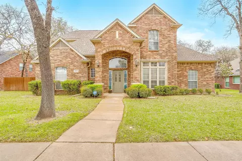 1646 Spinnaker Ln, Azle, TX 76020