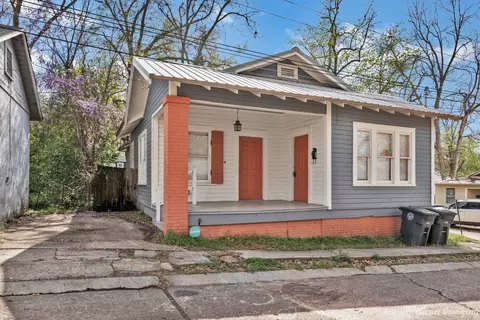 425 Demeziere St, Natchitoches, LA 71457