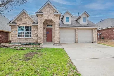 5809 Greenmeadow Dr, Argyle, TX 76226