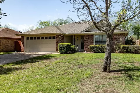 4405 Lakeview Dr, Lake Worth, TX 76135