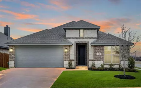 4400 Mill Falls Dr, Crowley, TX 76036