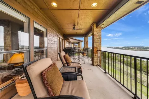 804 Eagle Point Rd #804, Graford, TX 76449