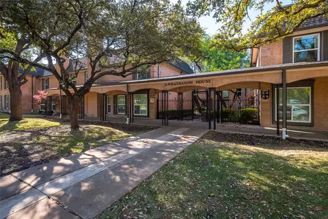 7826 Meadow Park Dr #104, Dallas, TX 75230