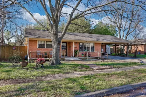 1708 Morningside St, Gainesville, TX 76240