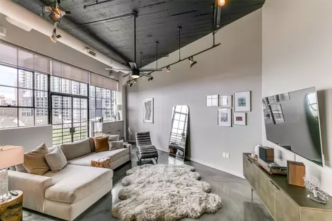 2220 Canton St #509, Dallas, TX 75201