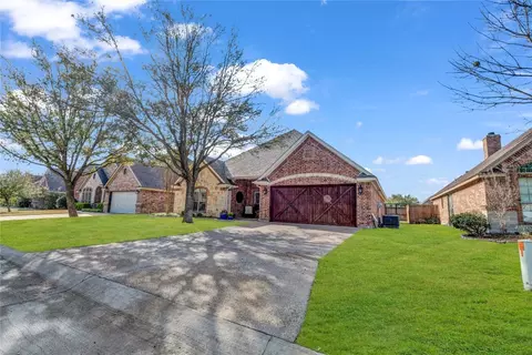 109 Castle Pines Dr, Willow Park, TX 76008