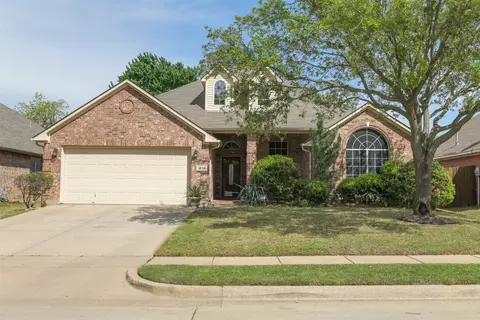 1608 Park Grove Dr, Irving, TX 75060