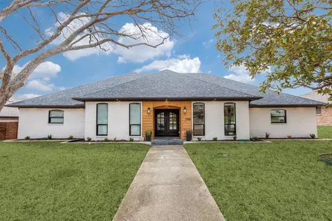 7706 Pennyburn Dr, Dallas, TX 75248
