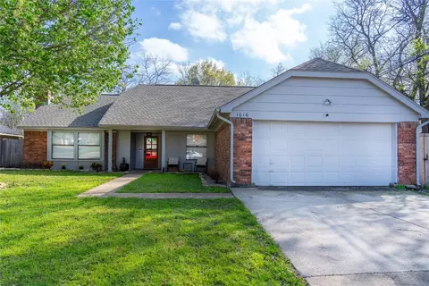 1016 Pierce Arrow Dr, Arlington, TX 76001