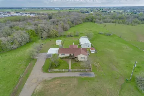 13590 Joe Allen Rd, Pilot Point, TX 76258