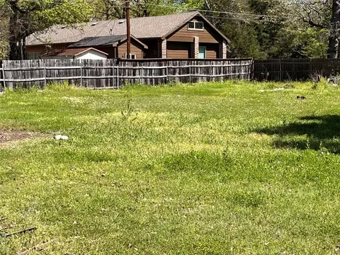 6148 Apache Dr, Mabank, TX 75156