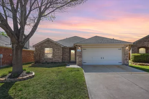 14216 Polo Ranch St, Haslet, TX 76052