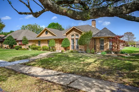 Exterior - 1310 Windsor Way, Rowlett, TX 75088 photo 2 of 6