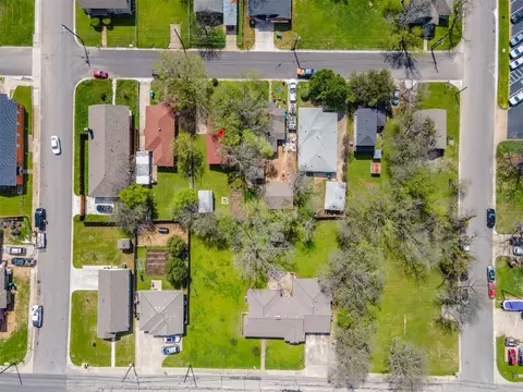 1017 E Oak St, Denton, TX 76205 photo 27