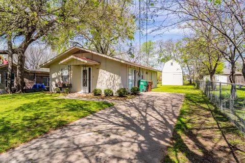 1017 E Oak St, Denton, TX 76205 photo 18