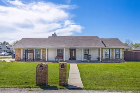 507 Oakcrest St, Lake Dallas, TX 75065