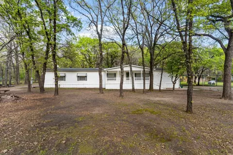 242 E Acres Rd, Gun Barrel City, TX 75156