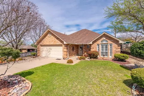 1416 Westwood Dr, Weatherford, TX 76086