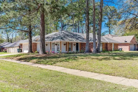9318 Lytham Dr, Shreveport, LA 71129