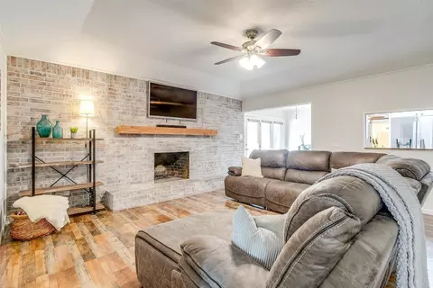 Living - 1107 Trace Rd, Cleburne, TX 76033 photo 1 of 5