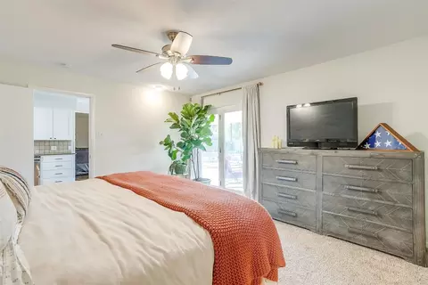 Bedroom - 1107 Trace Rd, Cleburne, TX 76033 photo 6 of 10