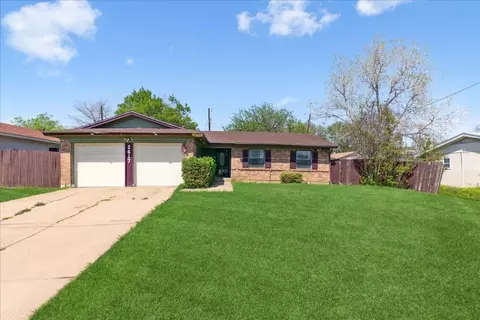2617 Cheyenne St, Irving, TX 75062