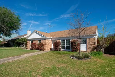 207 Southerland Ave, Mesquite, TX 75150