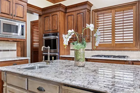 3000 Bluffs Ln, Parker, TX 75002