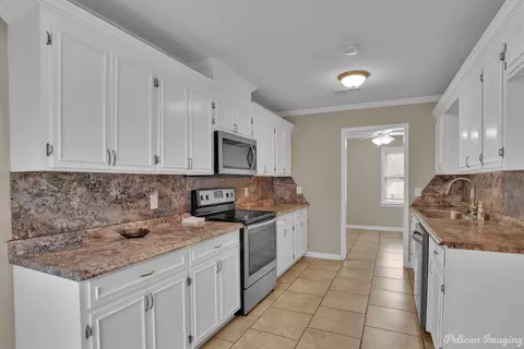 Kitchen - 1204 Howard St, Minden, LA 71055 photo 2 of 3