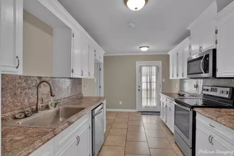 Kitchen - 1204 Howard St, Minden, LA 71055 photo 1 of 3